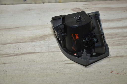 bracket for kubek right Nissan X-Trail t31