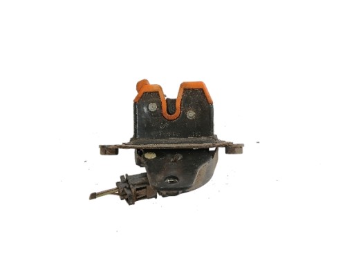 SKODA FABIA and lock bonnet boot 6Y9827501G
