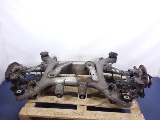 Bmw 7 g11 3.0d xdrive балка вісь візок сани задні