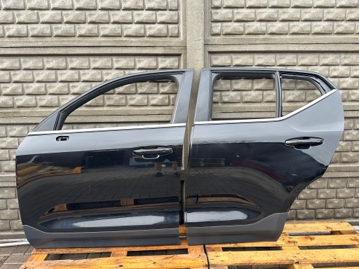 Volvo xc40 цвет левой передней двери