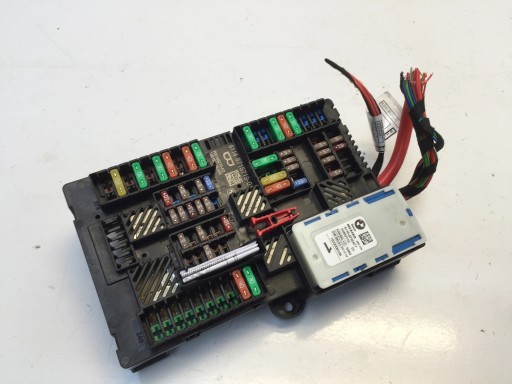 Bmw 3 g20 2020 блок предохранителей lin 8795477 8715719