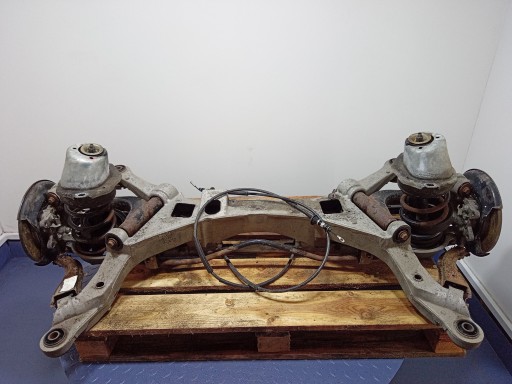 Volvo s60 и задняя коляска с подвеской 2,5 т.