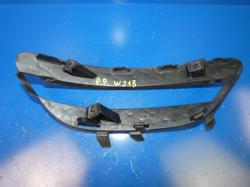 CLS W218 grid fog lights frame right front