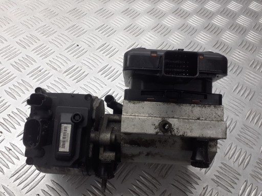 НАСОС ПОДВЕСКИ CITROEN C5 II 1.8 9654068680