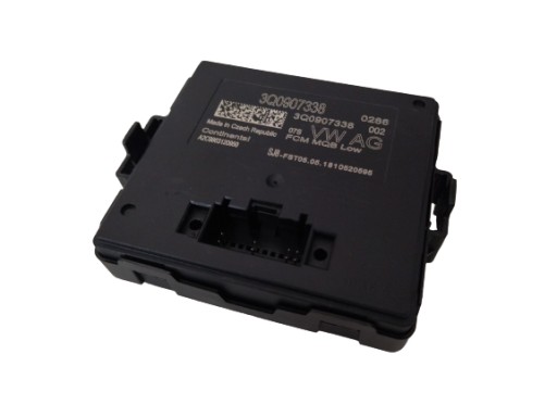 3Q0907338E - 3Q0907338 ДРАЙВЕР ДИАПАЗОНА СВЕТОДИОДНЫХ ЛАМП VW AUDI