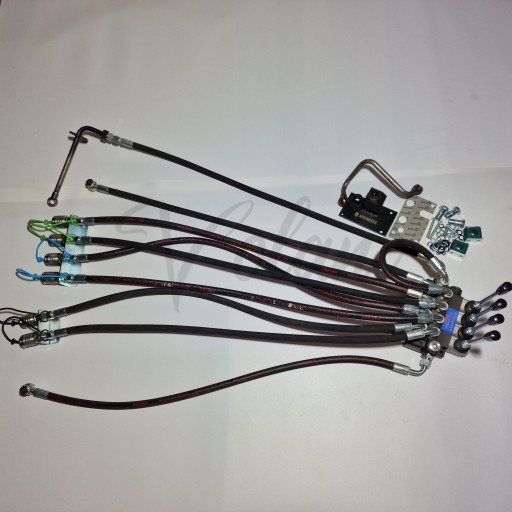 ROZ66401E - 4-СЕКЦІЙНИЙ РОЗГАЛУЖУВАЧ URSUS C-360 ЗОВНІШНІЙ КОМПЛЕКТ.