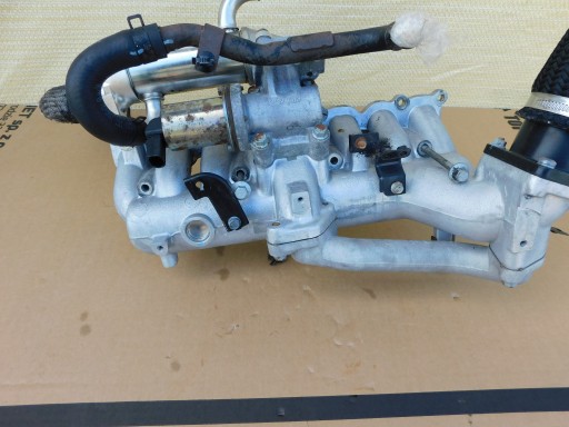 intake manifold EGR rury Hyundai H-1 II Starex 2.5 CRDI 2011 original