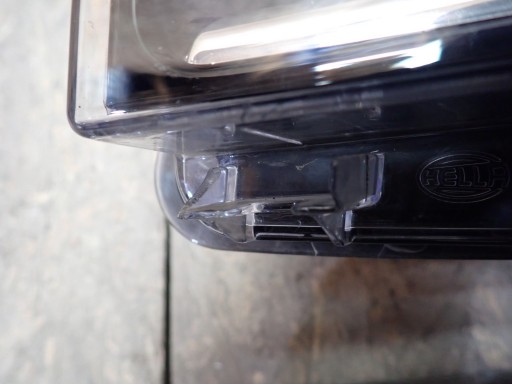 light left REFLEKTOR left OPEL VIVARO 2 II B X82 2014-2019R 260607359R