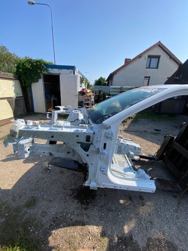 211231677334 - Jeep Grand Cherokee WL ЛЕВАЯ РАМА С КРЫШЕЙ ЛЕВАЯ ЧЕТВЕРТЬ