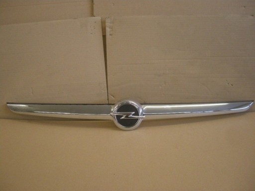 OPEL ZAFIRA C ЗАДНЯЯ НАКЛАДКА КАПОТА