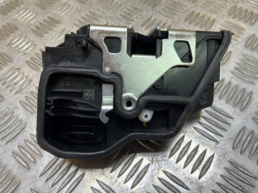 lock door left rear part 4 PIN BMW 5 F10 F11 2012 7229459