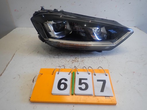 light front right VW SPORTSVAN BI-XENON