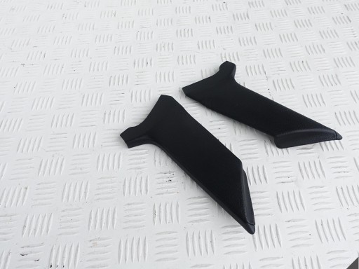 PORSCHE CAYENNE 7P 10- PANEL cover moulding P or L