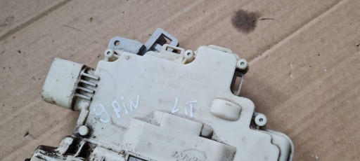 A6 C6 LIFT lock door left rear part 9PIN 4F0839015A