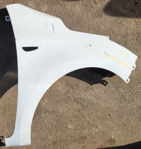 fender right front HYUNDAI i20 original BIALY