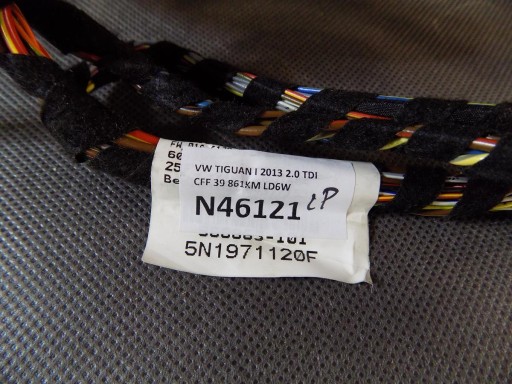 VW TIGUAN and bundle door left front 5N1971120F