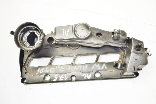 VW AUDI 2.0 TDI КРИШКА КЛАПАНА 03L103469