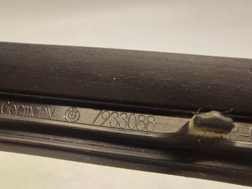 BMW i4 G26 4 GranCoupe, 2023 moulding cap windows right front oryg 7933088
