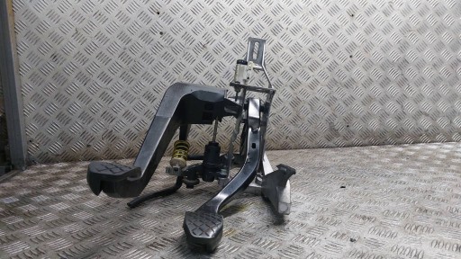 Комплект педалей насос зчеплення A4 B6 8e1721401s