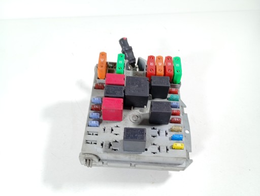 Alfa Romeo 147 00-10 Module fusibles OE 51742419