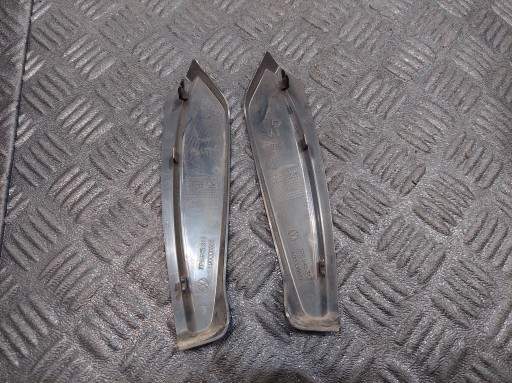 Blende Abdeckung Verschlußstopfen Leuchte heckklappe heck 7P6945311 7P6945312 VW TOUAREG II 2 7P