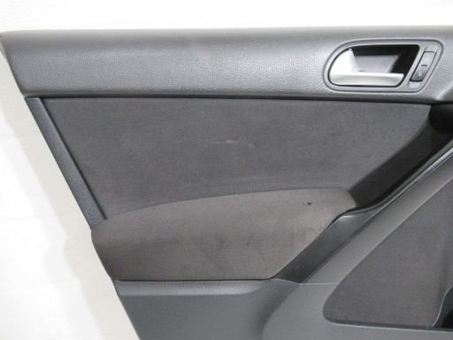 VW TIGUAN and 1 5N side upholstery door left front 5N0867011