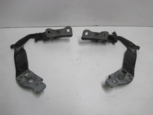 Mercedes GLB 247 A178801200 A1778801100 навісний шарнір з шарніром