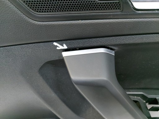 VW Tiguan II 5NA upholstery door front right R-Line UK ANGLIK 5CN867012AF