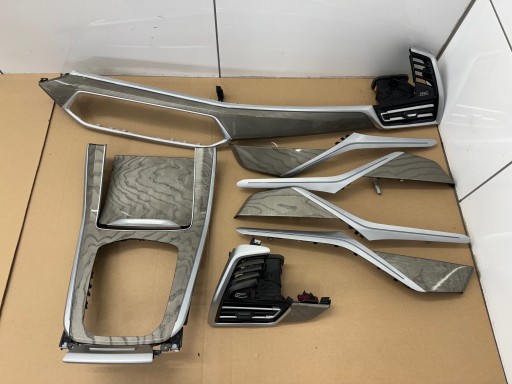 9832133 - Bmw g05 смужки, індивідуальні декори