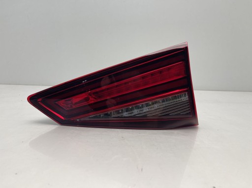 Лампа заднего правого сиденья Ateca 575 575945308f