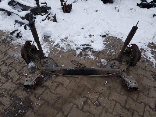 Nissan juke i f15 10-19 балка задньої підвіски