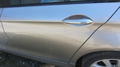 BMW F10 sedan door left rear. left rear part KASCHMIRSILBER A72 A72/7 window