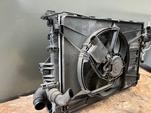 KOMPLET chladiče Z WENTYLATOREM FORD MONDEO MK 4 1.8 TDCI 6G91-8C607-P