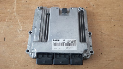control unit of the engine RENAULT LAGUNA III 3 2.0 DCI