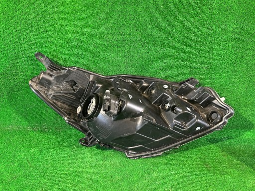REFLEKTOR left TOYOTA YARIS III LIFT 17- nr:315