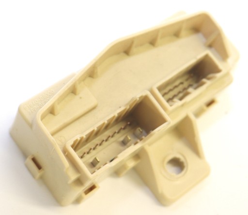 БЛОК ПРЕДОХРАНИТЕЛЕЙ 91940-J7020 KIA CEED III PROCEED CD GT