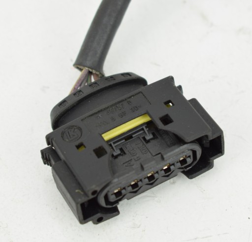VW AUDI SKODA SPINA KOSTKA ZLACZE 09441581