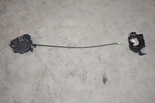 IDEALNY lock DOCIAG bonnet boot BMW G70 1