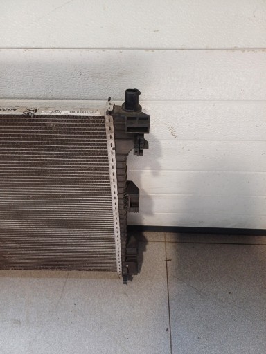 chladič vody JEEP GRAND CHEROKEE 3,6 BZ 68273308AA