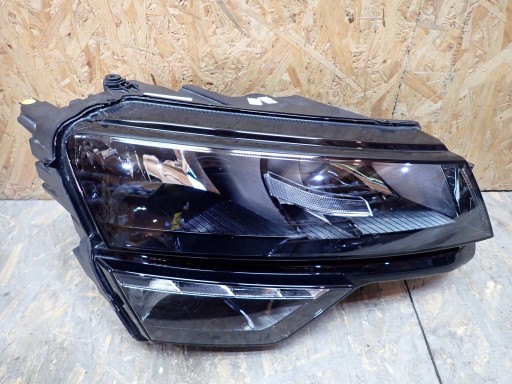 light right REFLEKTOR right SKODA KAROQ 57B 2017-2021R 57B941016A
