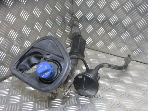 213 - MERCEDES W213 Паливна кришка трубка ADBLUE A2134705201