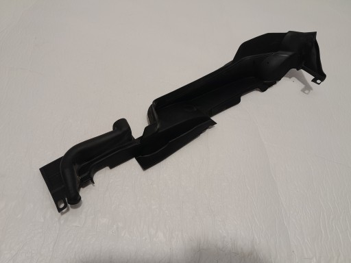 AUDI A4 B9 LIFT SEDAN kryt blatníku levá 8W0821169