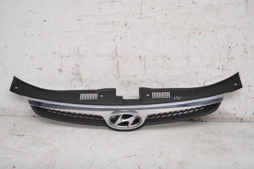 HYUNDAI i30 решітка радіатора