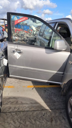 door right front KY0 NISSAN X-TRAIL T30