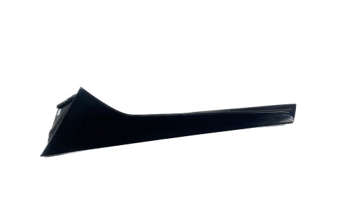 AUDI Q3 II 83A накладка люка левая 83A854871