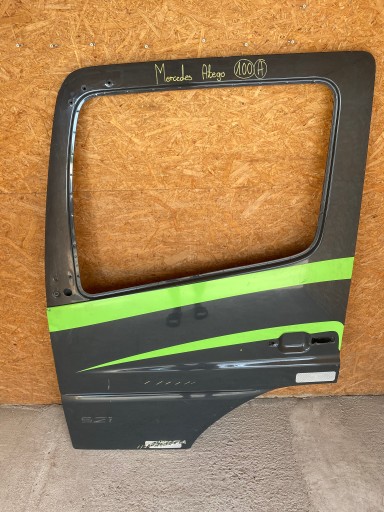 Mercedes atego передняя передняя передняя часть poznań (== фондовая биржа ==)