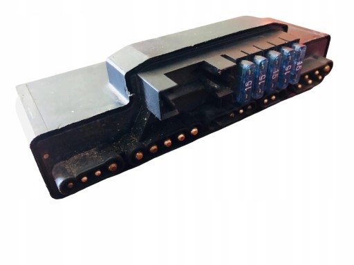 Модуль запобіжників mercedes w210 2105400072