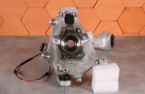BMW 4 G26 swing arm of the pivot right front XDRIVE 6892516 44 km !!!