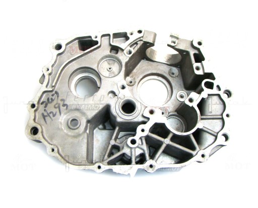 T21052 - JUNAK M11 / M16 125ccm картер двигуна лівий