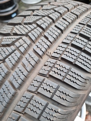 225 / 70R16 Hankook Winter і*cept evo2 позашляховик (982)